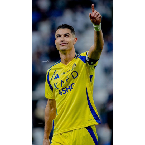ستيكر كريستيانو رونالدو بقميص النصر الأصفر