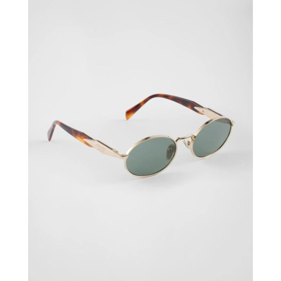 نظارات شمسية PRADA الأصلية – أناقة إيطالية وحماية فائقة