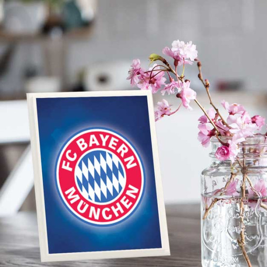 لوحة اهداء بشعار بايرن ميونخ