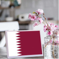 لوحة اهداء بعلم قطر